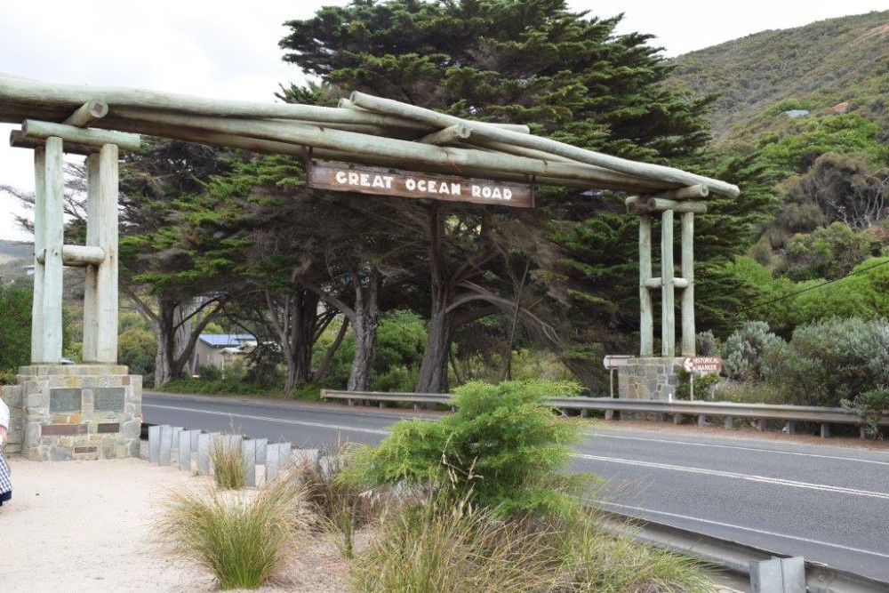 The iconic Great Ocean Road Memorial Arch