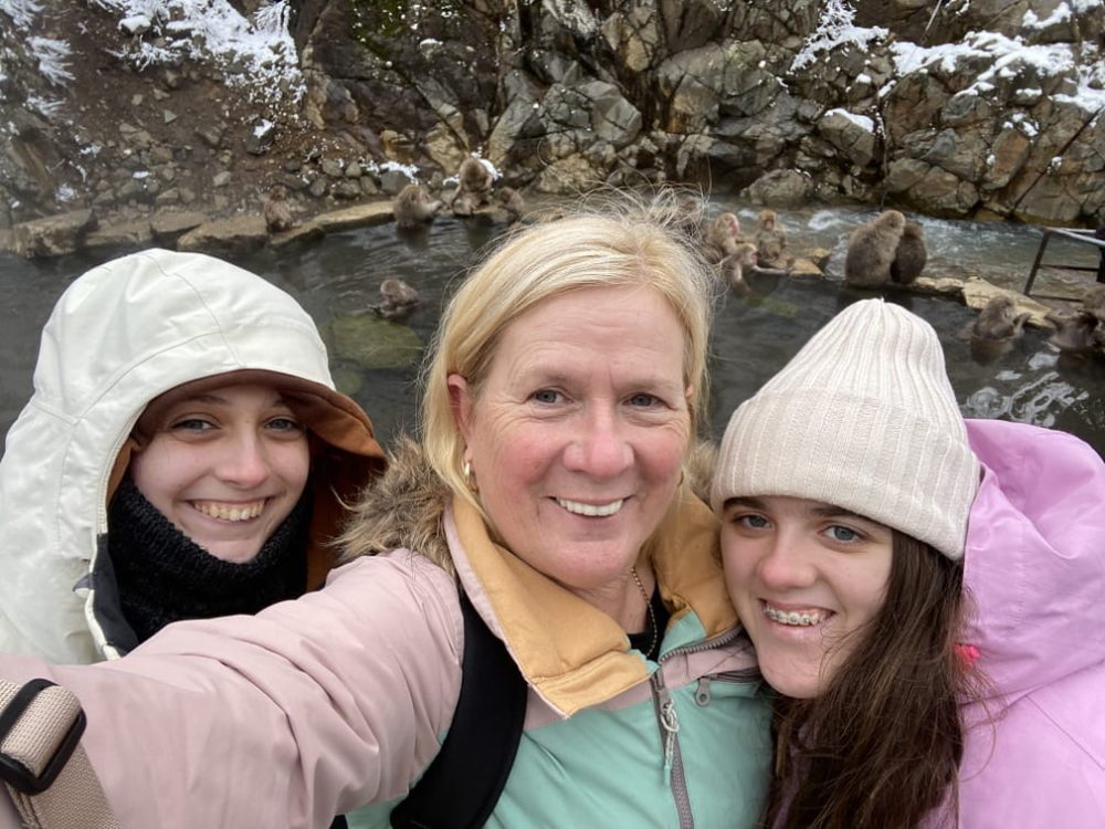 We got this great family photo!