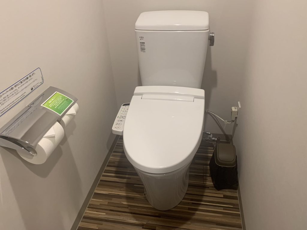 Henn na Maihama Tokyo Bay separate toilet