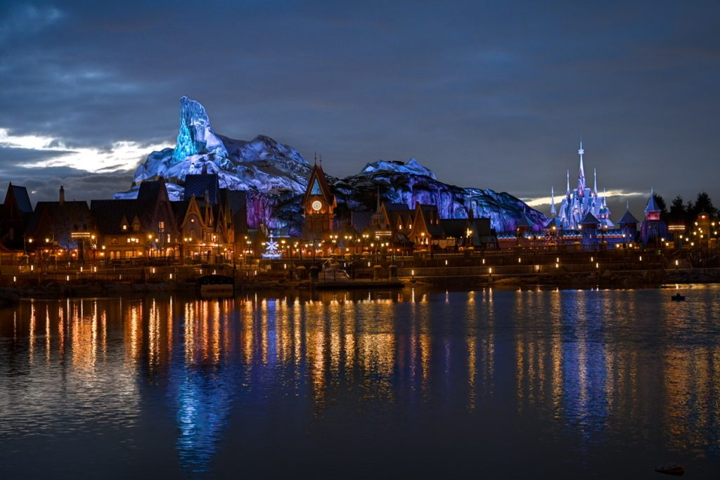The new Disneyland Paris night show will be held over Adventure Bay Lake
