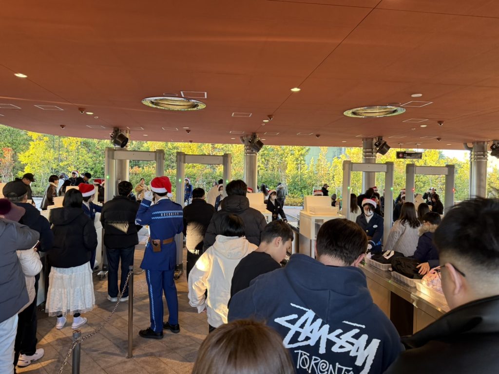 The Universal Studios Osaka security scanners