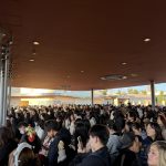 The USJ entrance gates queue is not formed lines