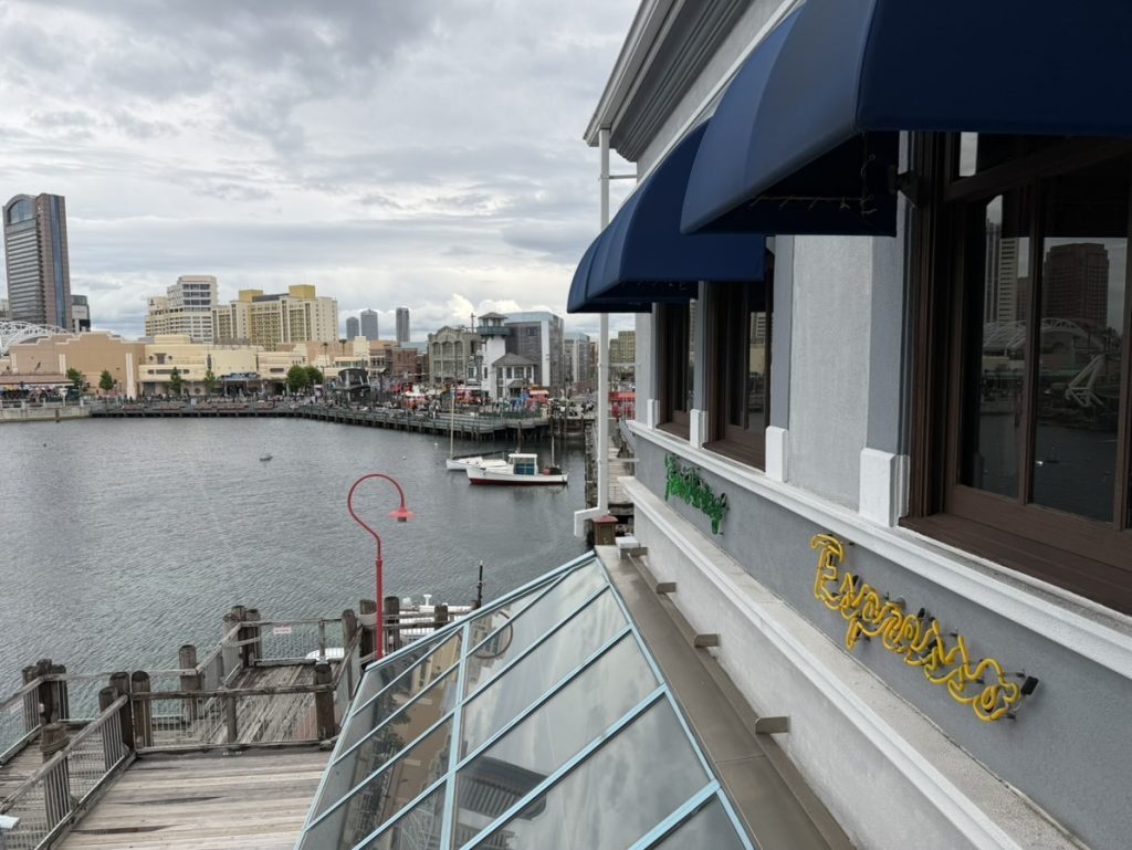 The USJ Luminant VIP Restaurant overlooks the USJ lake